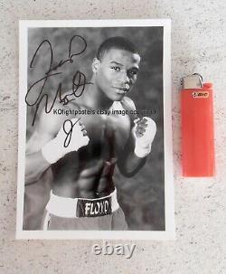 FLOYD MAYWEATHER JR Signed 7in x 5in photograph + 3 unsigned