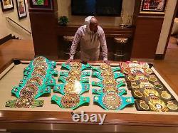FLOYD MAYWEATHER JR Signed 7in x 5in photograph + 3 unsigned