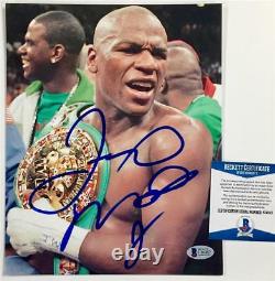 FLOYD MAYWEATHER JR. Signed 8x10 photo with HUGE Full Autograph Beckett BAS COA