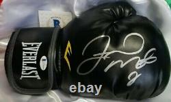 FLOYD MAYWEATHER JR. Signed Autographed EVERLAST BOXING Glove. BECKETT WITNESSED