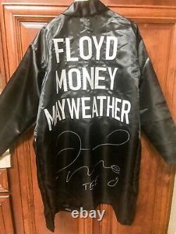 Floyd Mayweather Jr. Auto Signed TBE Boxing Robe XL Beckett BAS COA