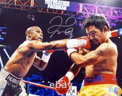 Floyd Mayweather Jr. Autographed 16x20 Photo Vs. Manny Pacquiao Beckett V06967
