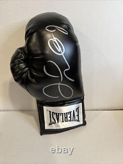 Floyd Mayweather Jr. Autographed Boxing Glove Right Hand Beckett Witness Wy42674