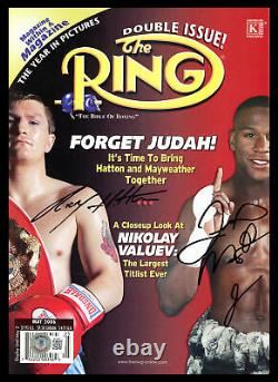 Floyd Mayweather Jr. & Ricky Hatton Autographed Ring Magazine Beckett QR BH26911