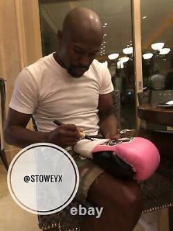 Floyd Mayweather Signed Boxing Glove Las Vegas Signing TMT Photo Proof