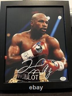 Floyd mayweather autographed photo Withcoa 8by10