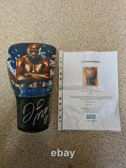 Signed FLOYD MAYWEATHER boxing memorabilia