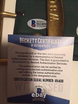 Ceinture de championnat grand format dédicacée par Floyd Mayweather Jr avec le certificat d'authenticité Beckett Witness COA