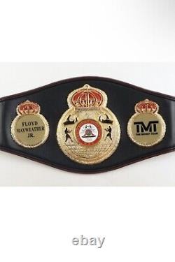 Floyd Mayweather Jr. a signé la ceinture de championnat WBA gravée TMT (PSA)