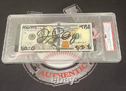 Floyd Mayweather Jr a signé un billet de 100 dollars en devise américaine avec 4 inscriptions PSA 10 Auto A.