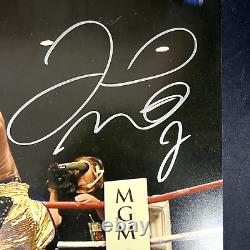 Floyd Mayweather contre Pacquiao - Photo autographiée 16x20 avec un coup de poing signée par Beckett.