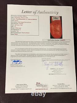 Gant de boxe à double signature de Floyd Mayweather Jr. et Marcos Chino Maidana, avec certificat d'authenticité JSA LOA.