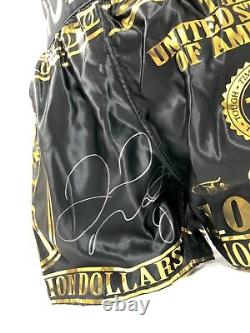 Shorts de boxe signés Floyd Mayweather V Conor McGregor avec preuve de photo COA